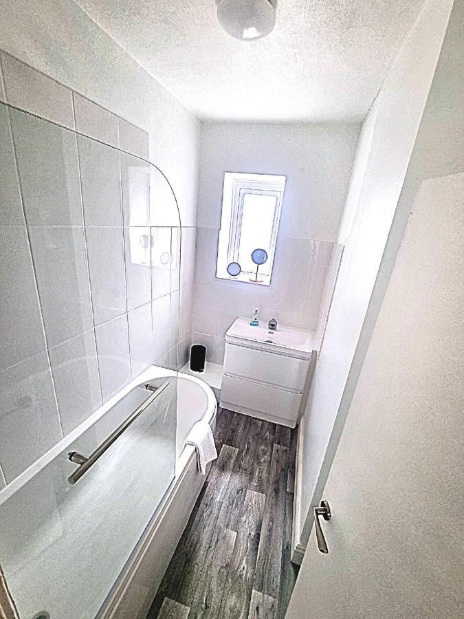 15 Torr Mews, 15 Torr Street Βίλα Μπάξτον Εξωτερικό φωτογραφία